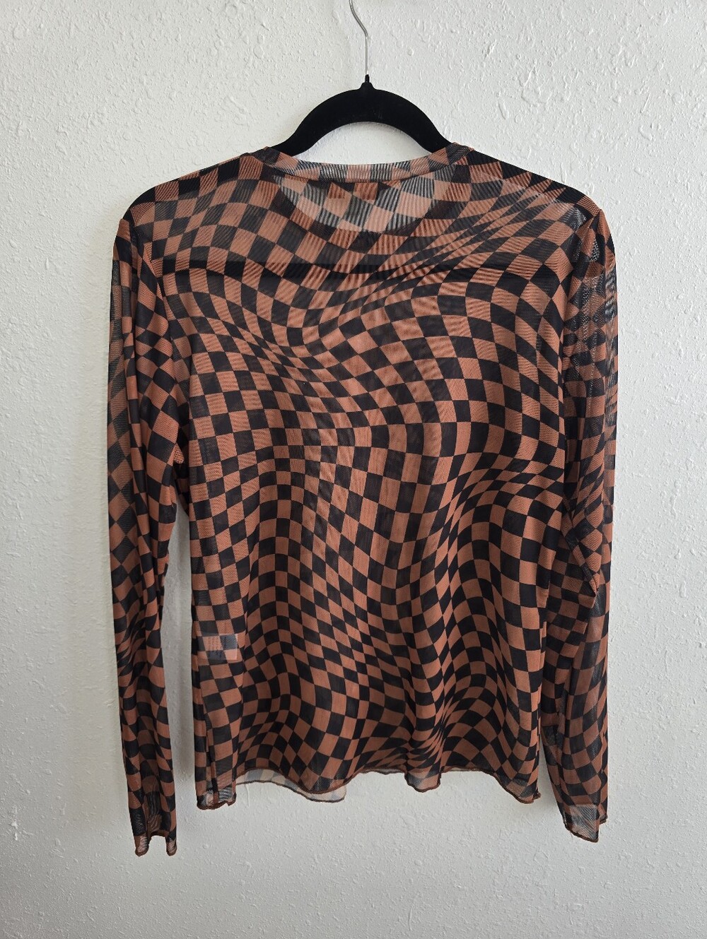 Davi & Dani Women's Long Sleeve Brown & Black Checkered Mesh Top Size Medium - Picture 9 of 10